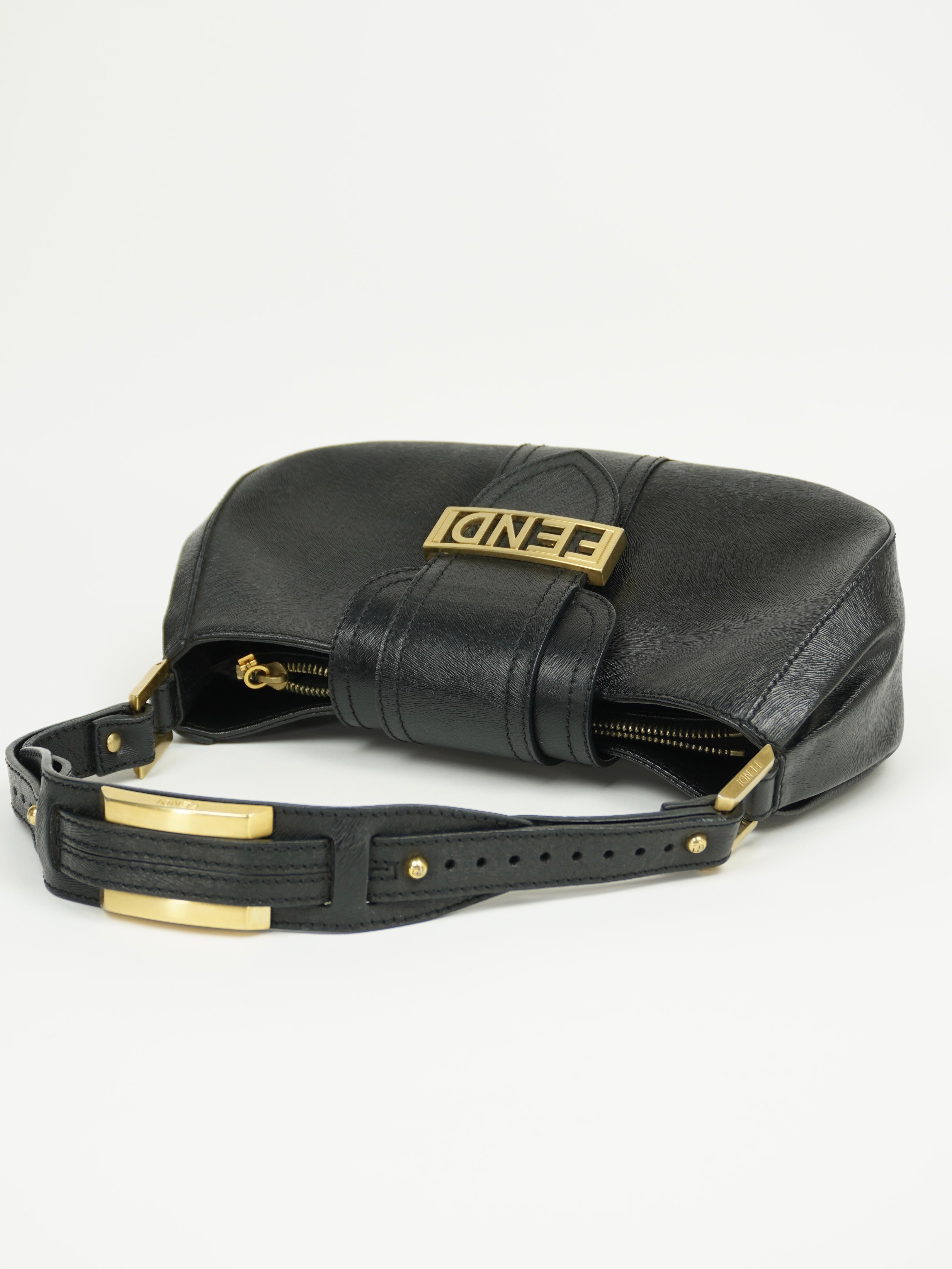 FENDI LEATHER BAG WITH GOLD HARDWARE