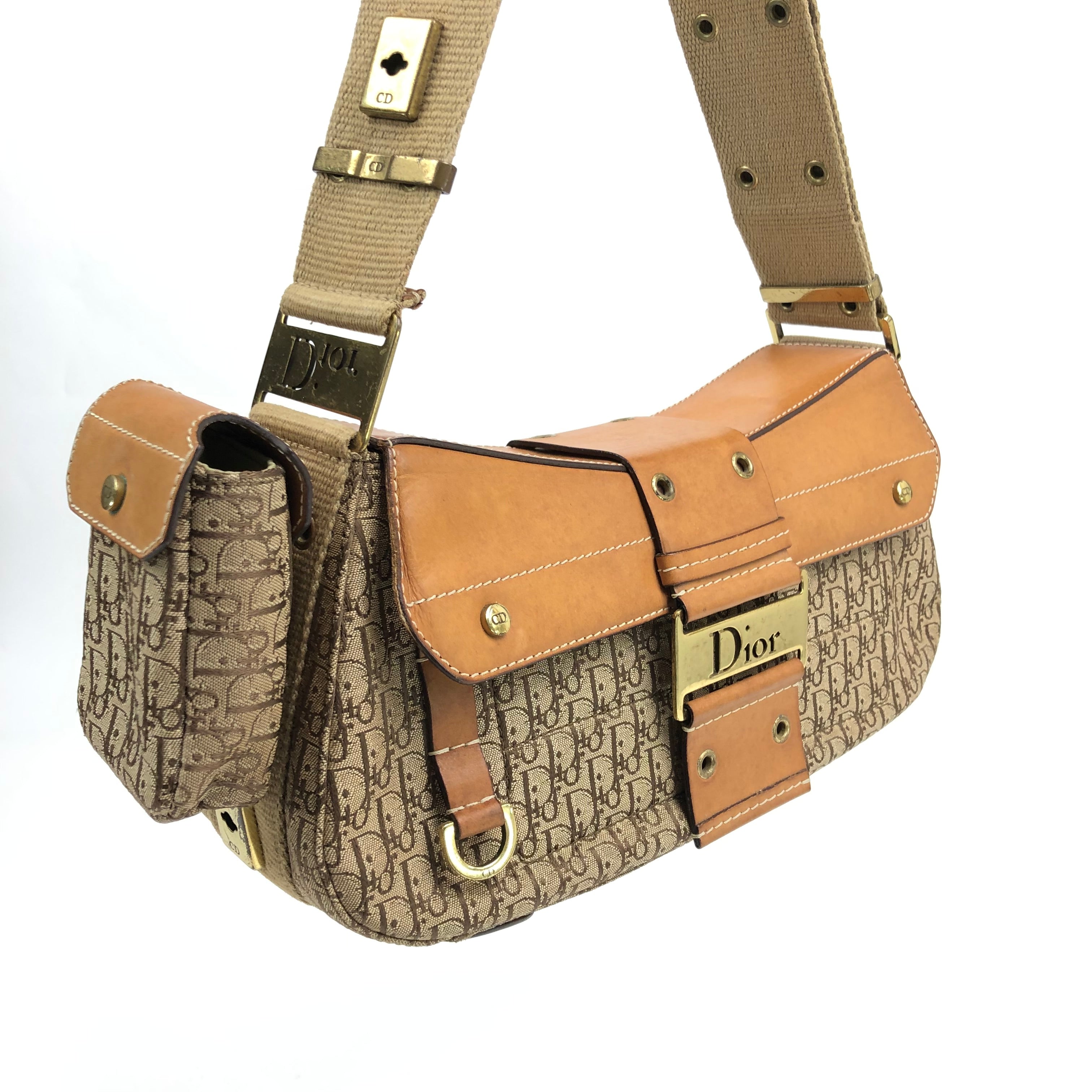 CHRISTIAN DIOR STREET CHIC COLUMBUS SHOULDER BAG