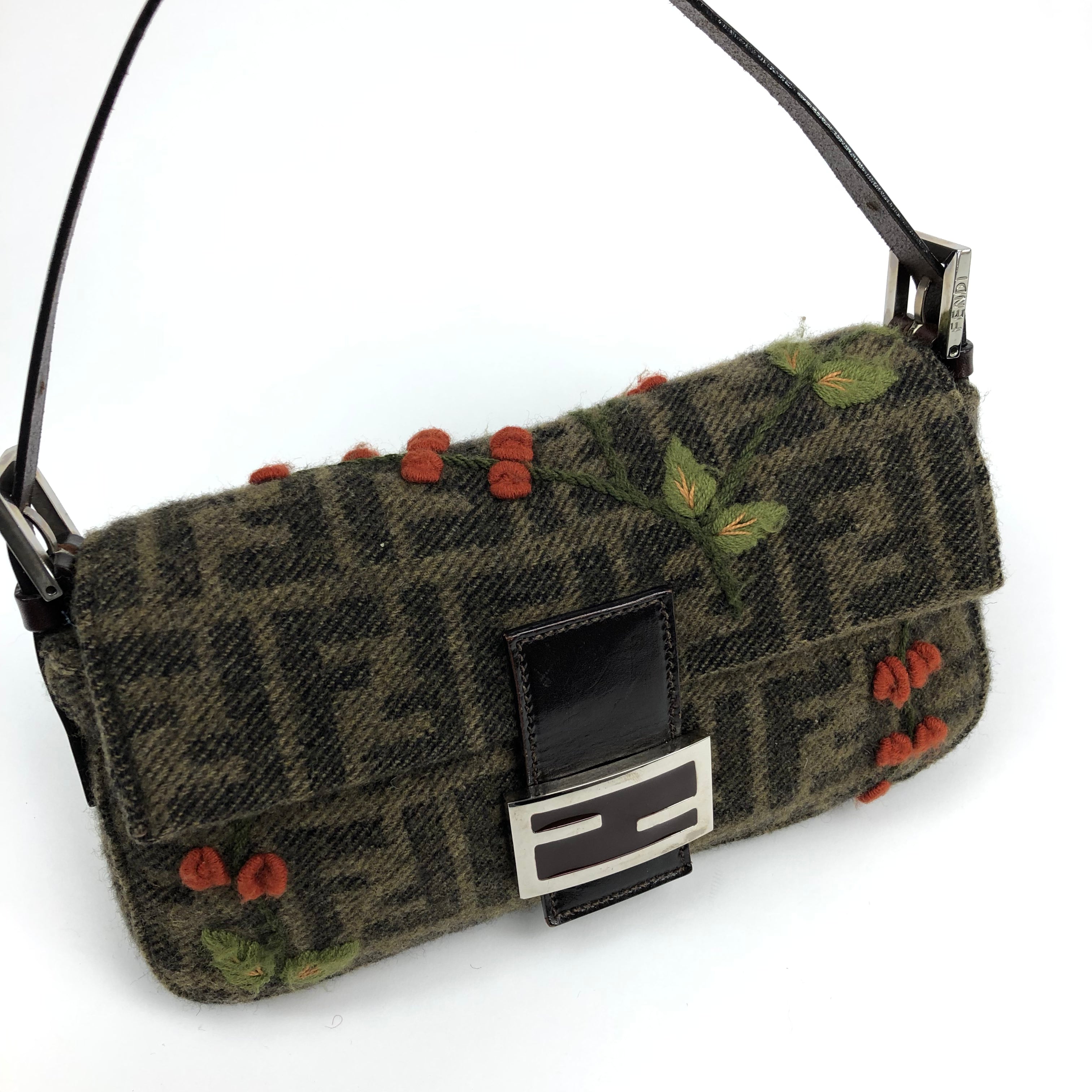 FENDI CASHMERE WOOL BAGUETTE SHOULDER BAG