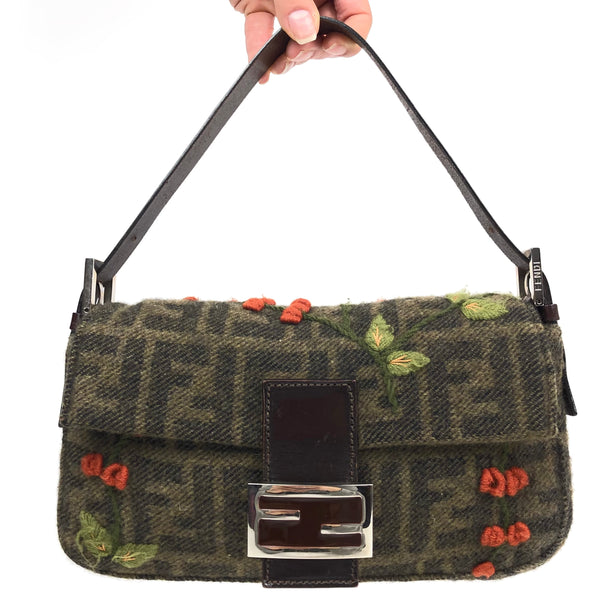 FENDI CASHMERE WOOL BAGUETTE SHOULDER BAG