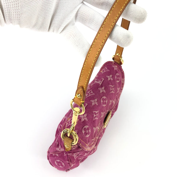 LOUIS VUITTON DENIM PLEATY SHOULDER BAG