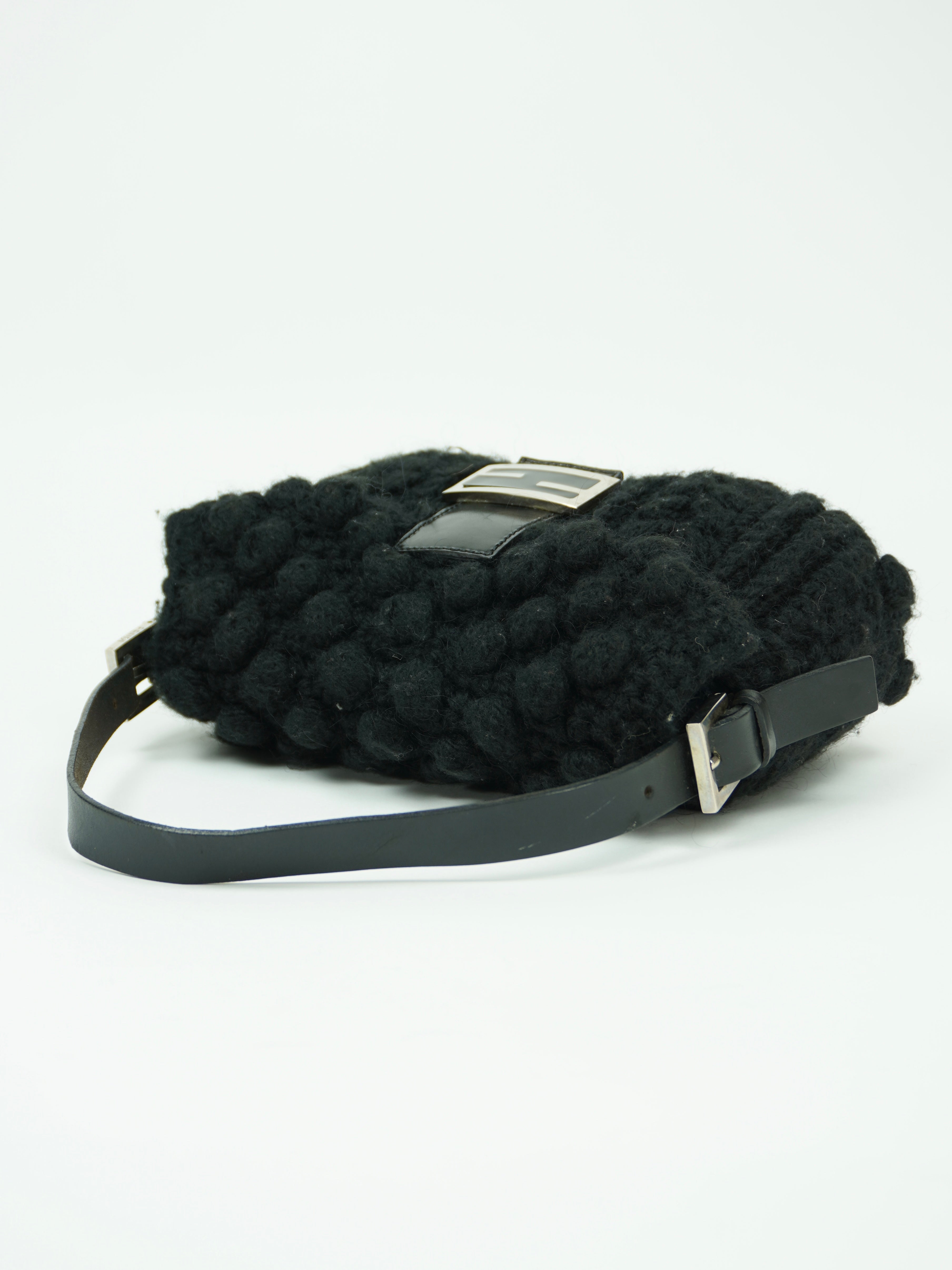 FENDI CROCHET BAGUETTE