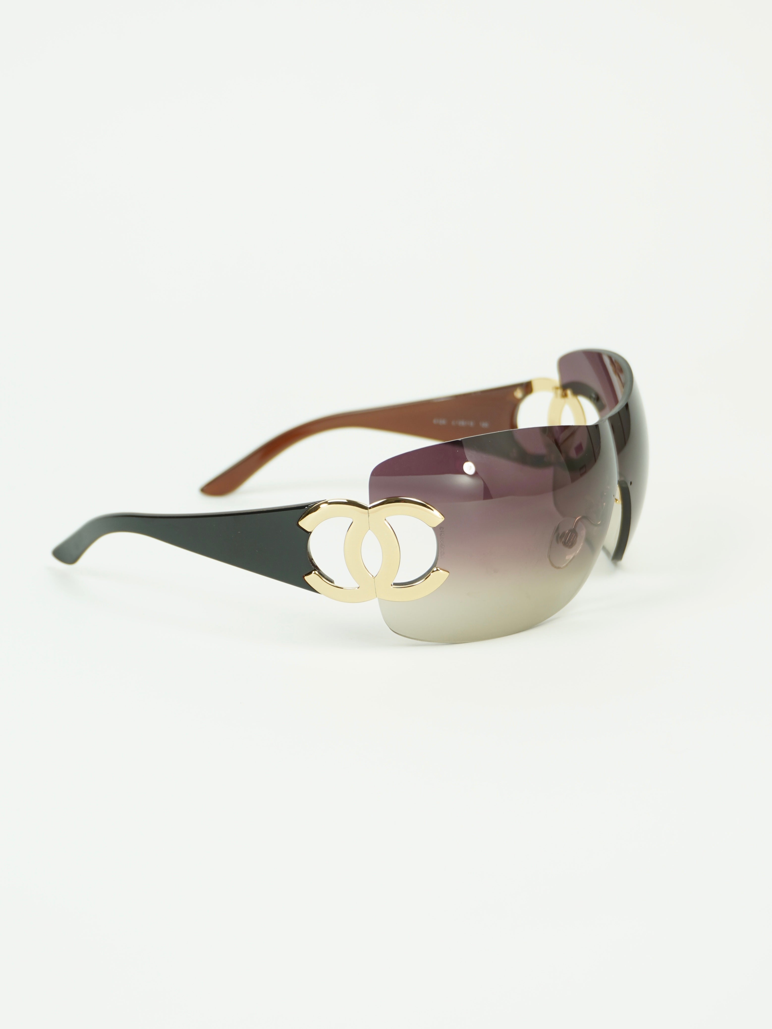 CHANEL RIMLESS CC LOGO SUNGLASSES