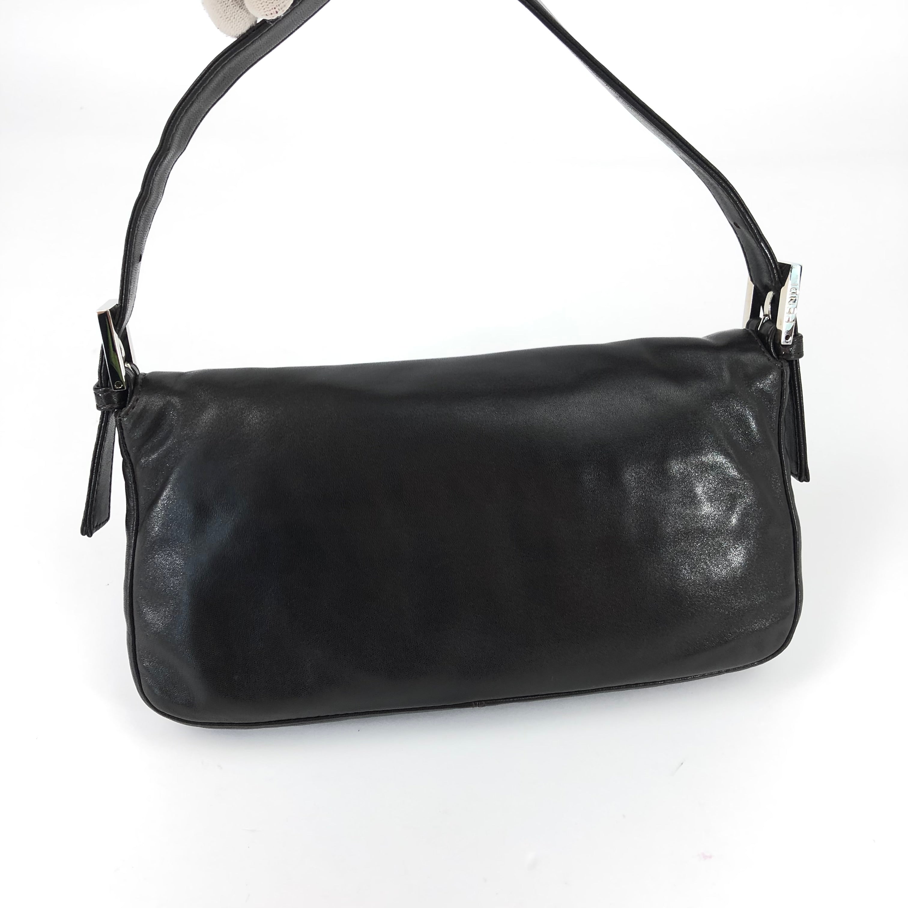 FENDI LEATHER BAGUETTE BAG