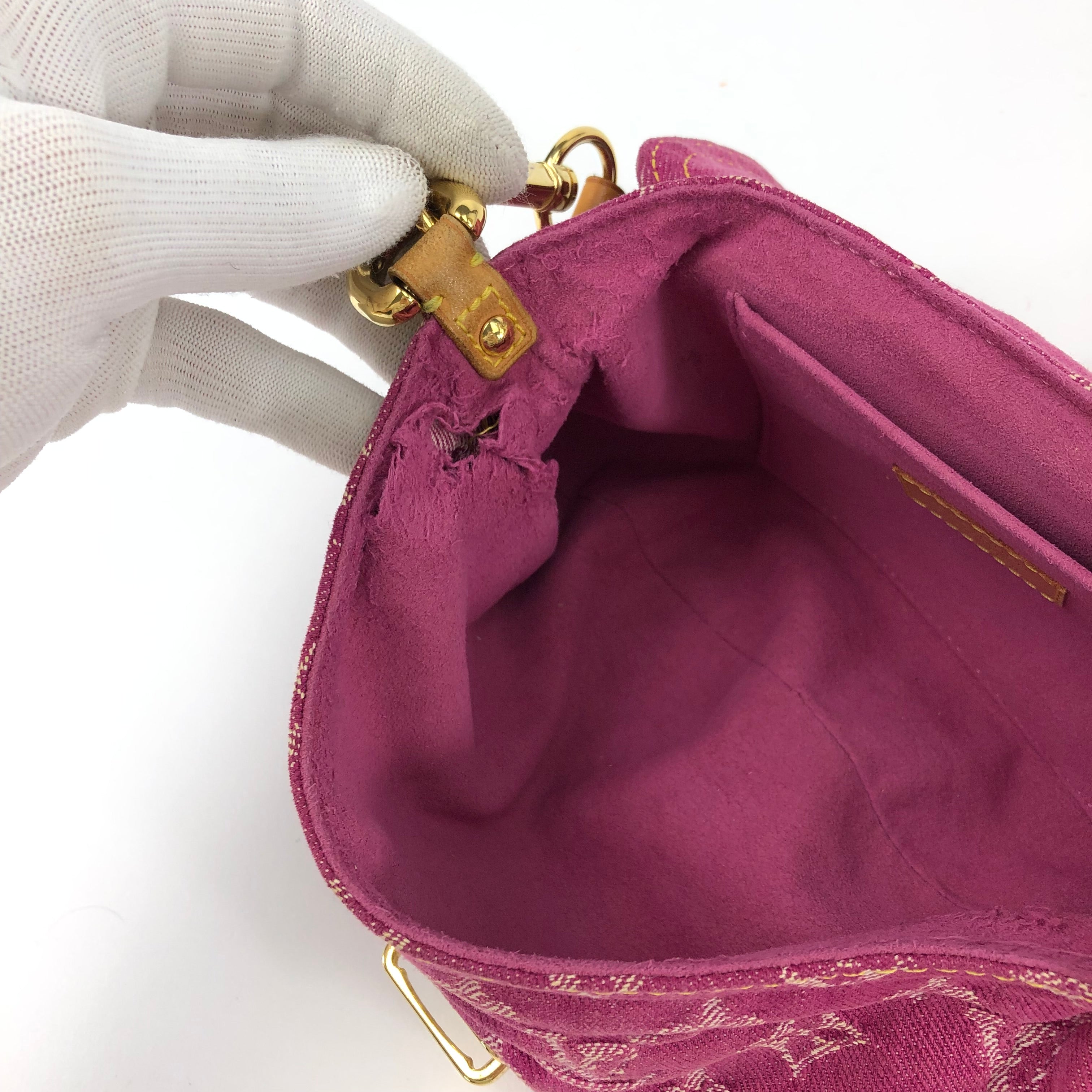 LOUIS VUITTON DENIM PLEATY SHOULDER BAG