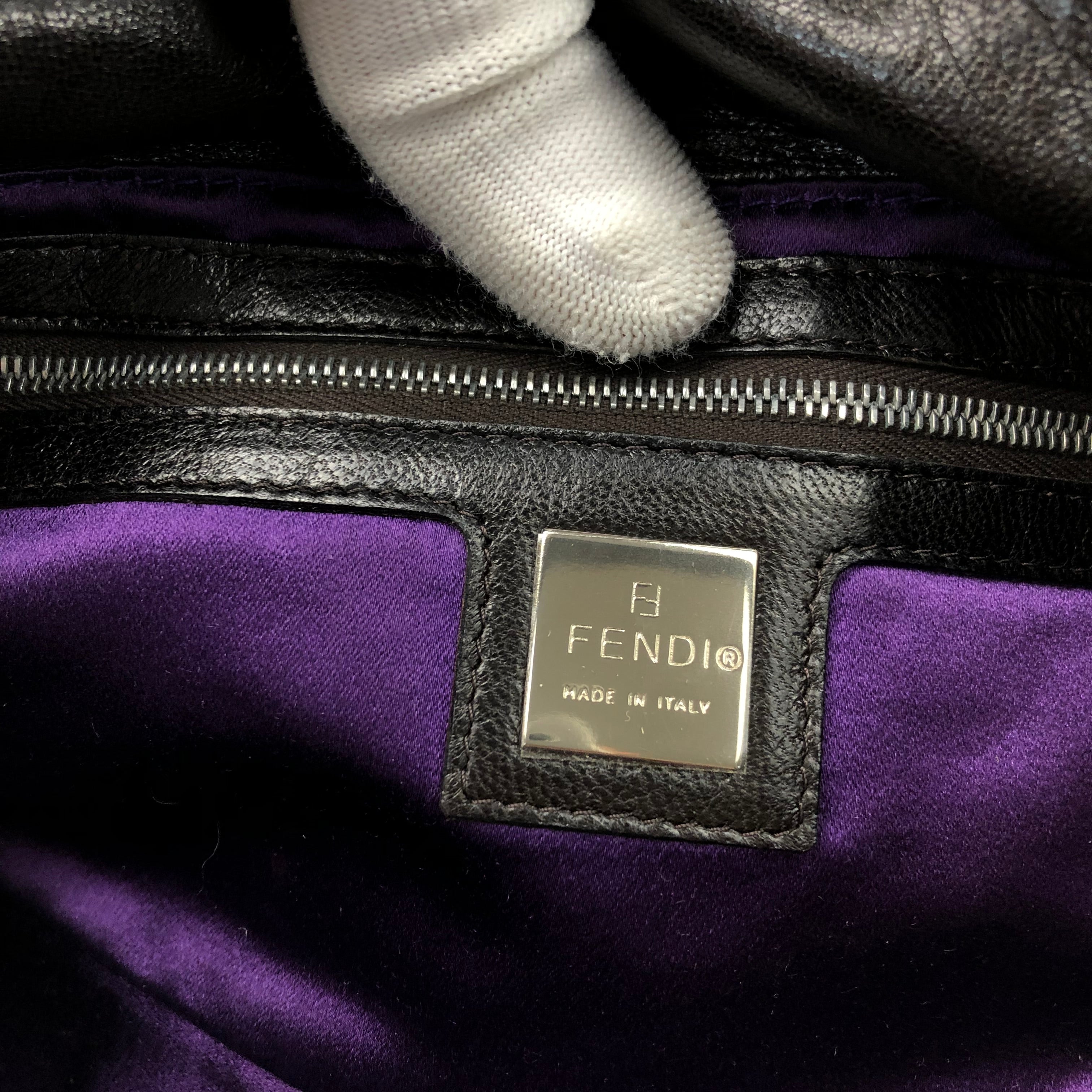 FENDI LEATHER BAGUETTE BAG