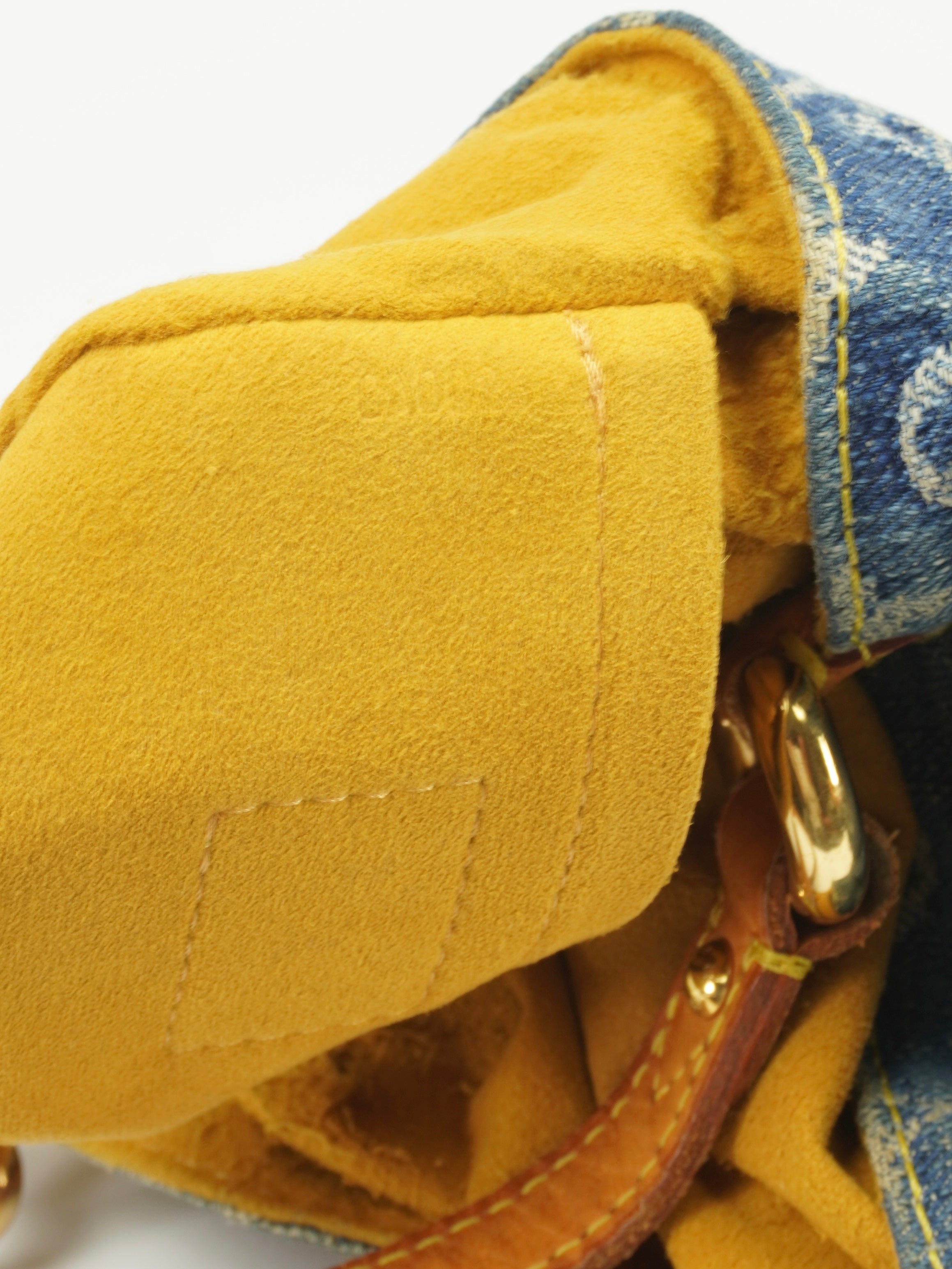 LOUIS VUITTON DENIM PLEATY BAG