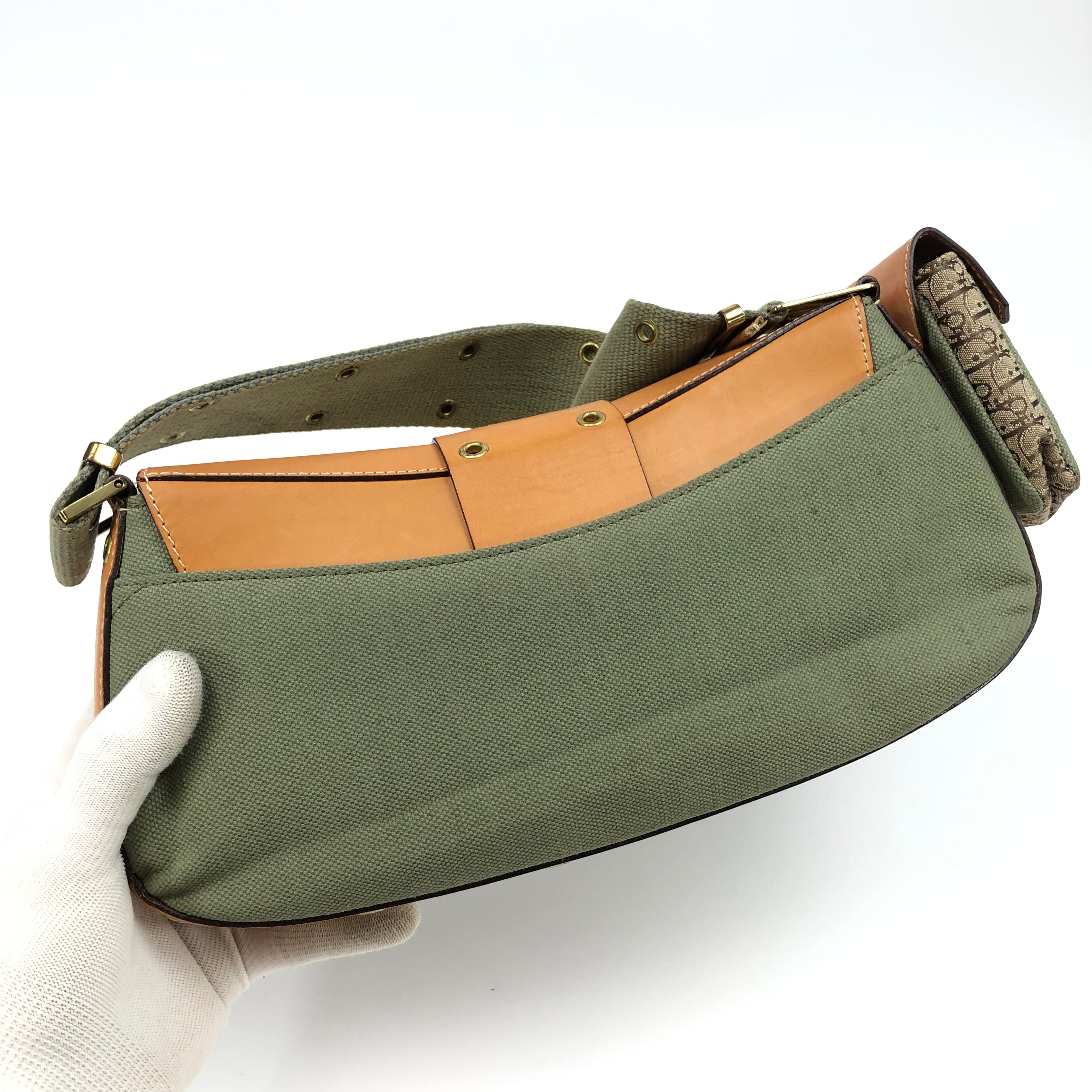 CHRISTIAN DIOR 2002 STREET CHIC COLUMBUS SHOULDER BAG