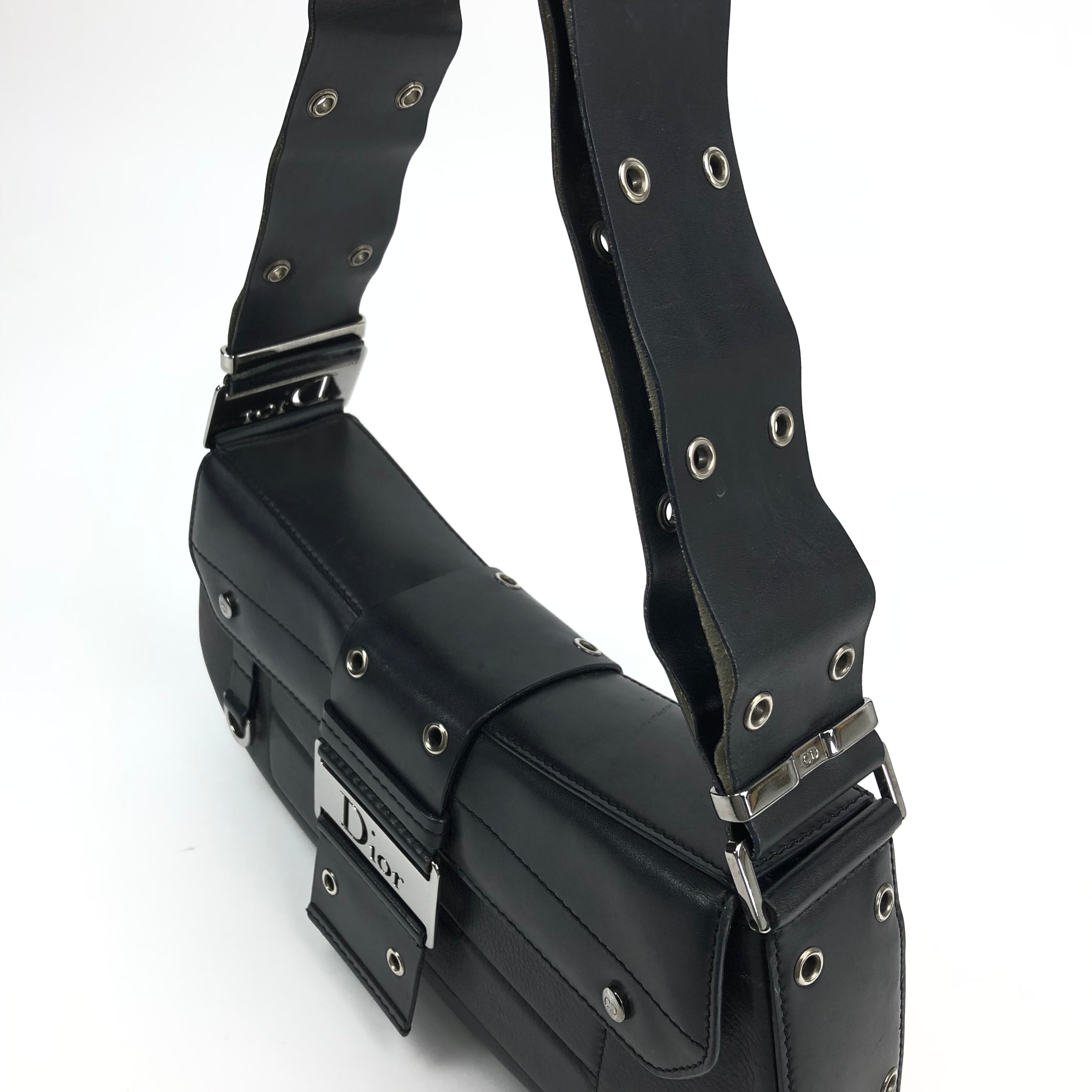 CHRISTIAN DIOR STREET CHIC COLUMBUS SHOULDER BAG