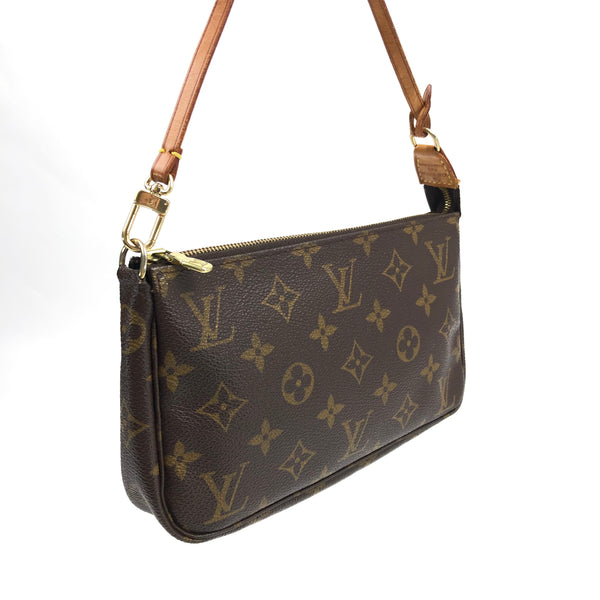 LOUIS VUITTON POCHETTE BAG