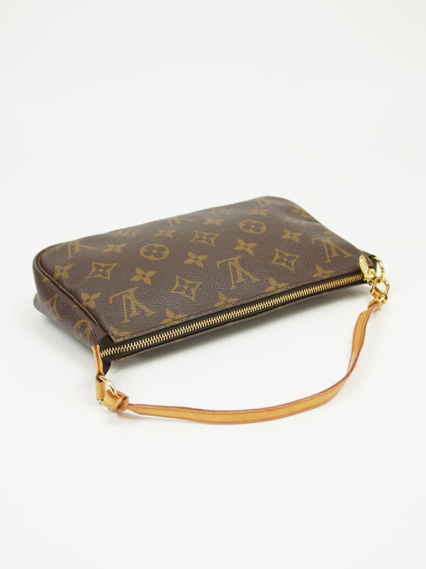 LOUIS VUITTON POCHETTE BAG