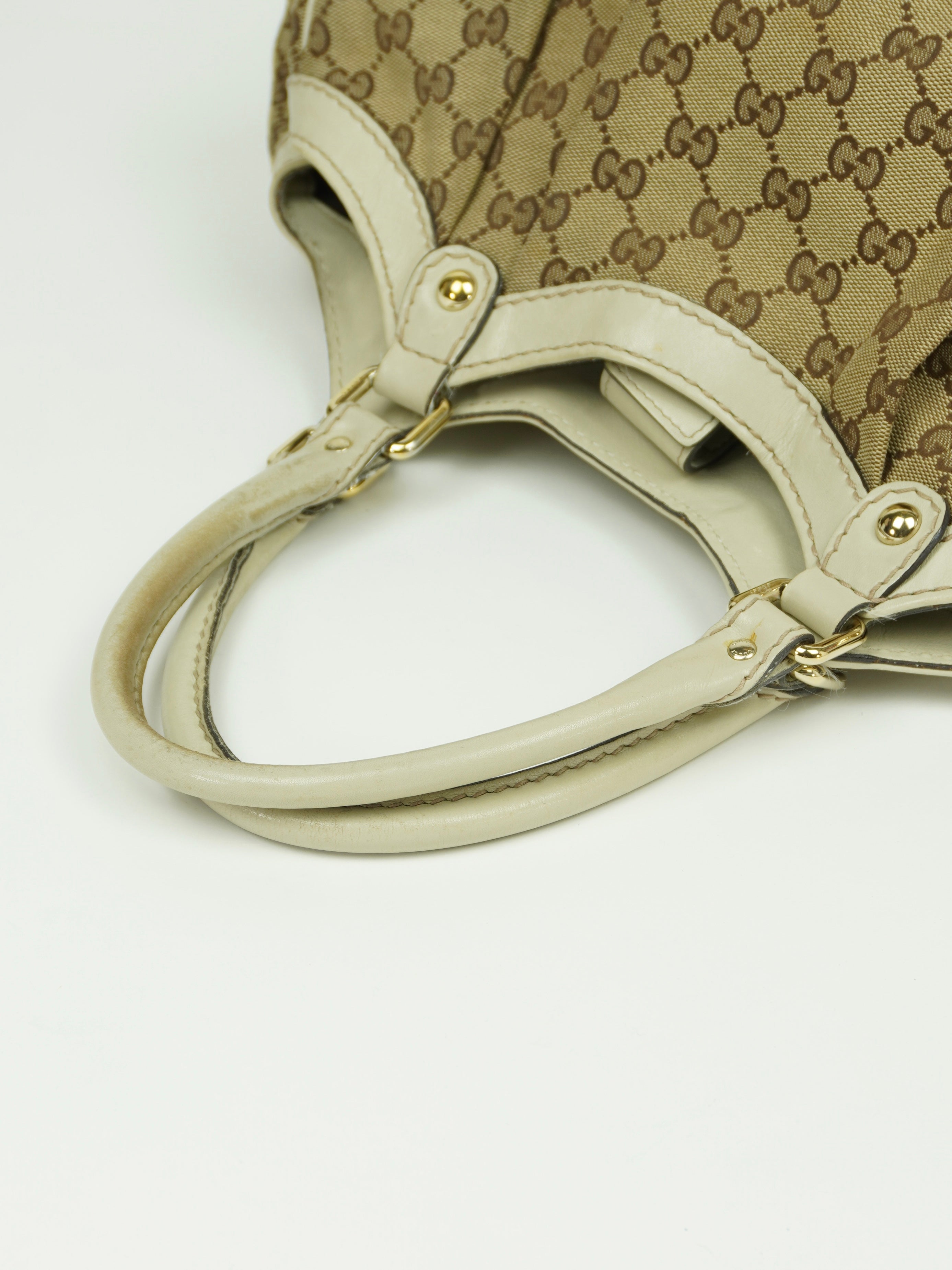 GUCCI MONOGRAM SUKEY BAG