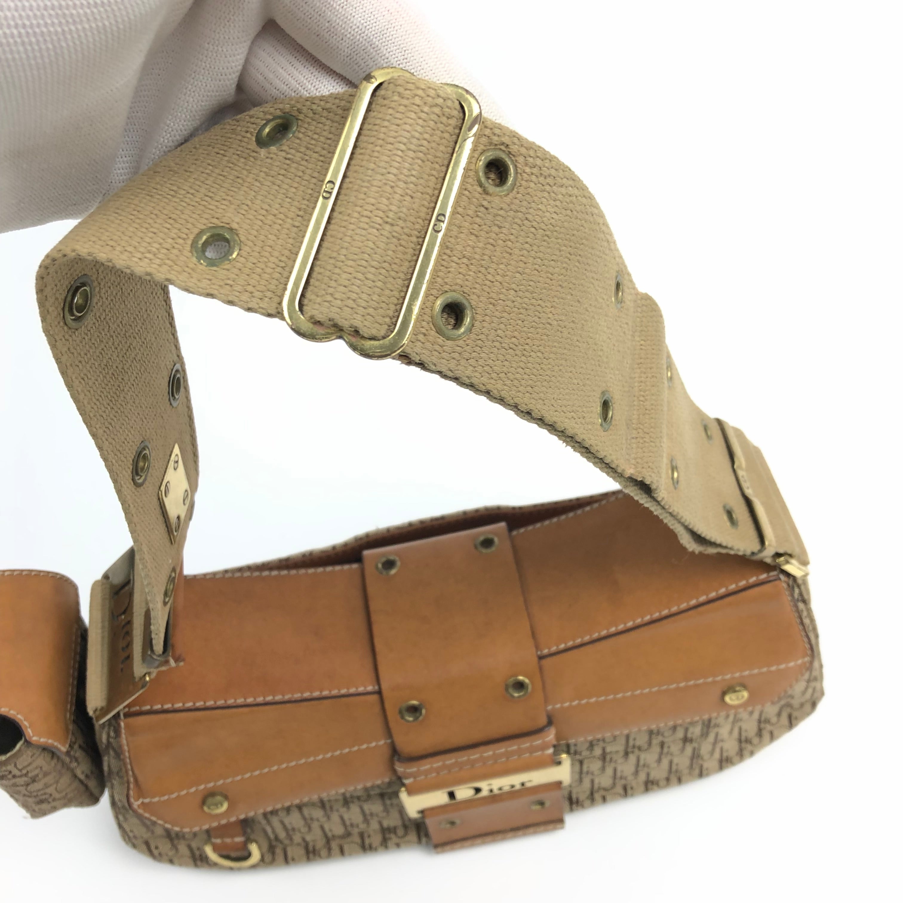 CHRISTIAN DIOR STREET CHIC COLUMBUS SHOULDER BAG