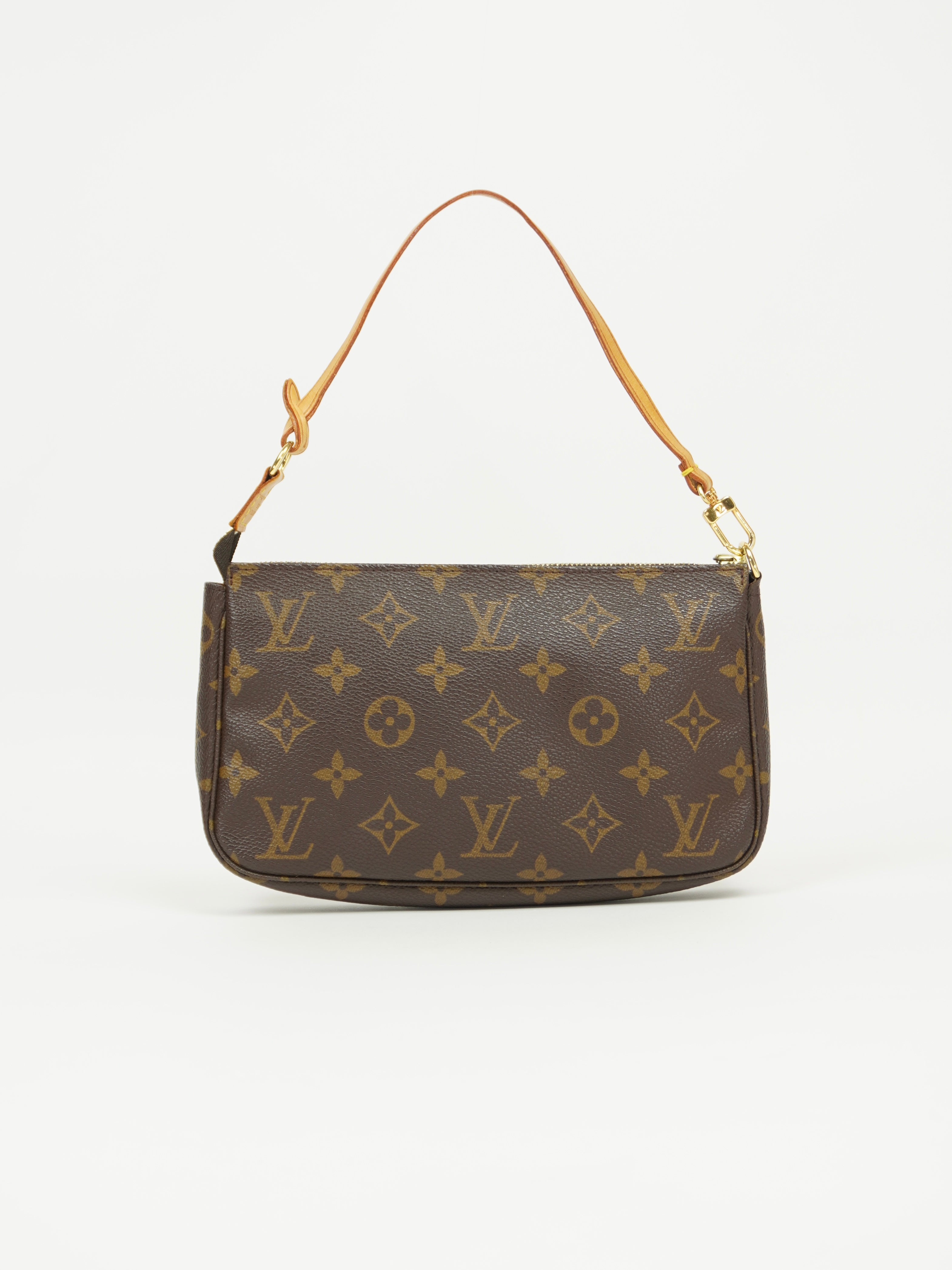LOUIS VUITTON POCHETTE BAG