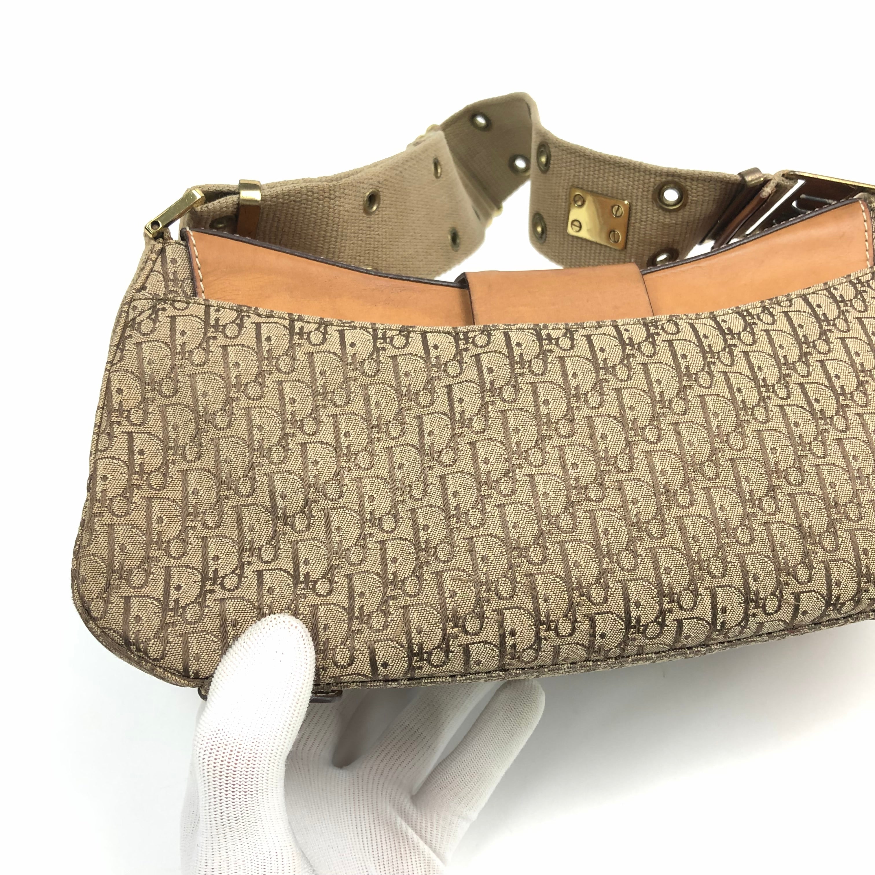 CHRISTIAN DIOR STREET CHIC COLUMBUS SHOULDER BAG