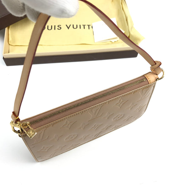 Louis Vuitton Lexington Vernis Pochette Bag