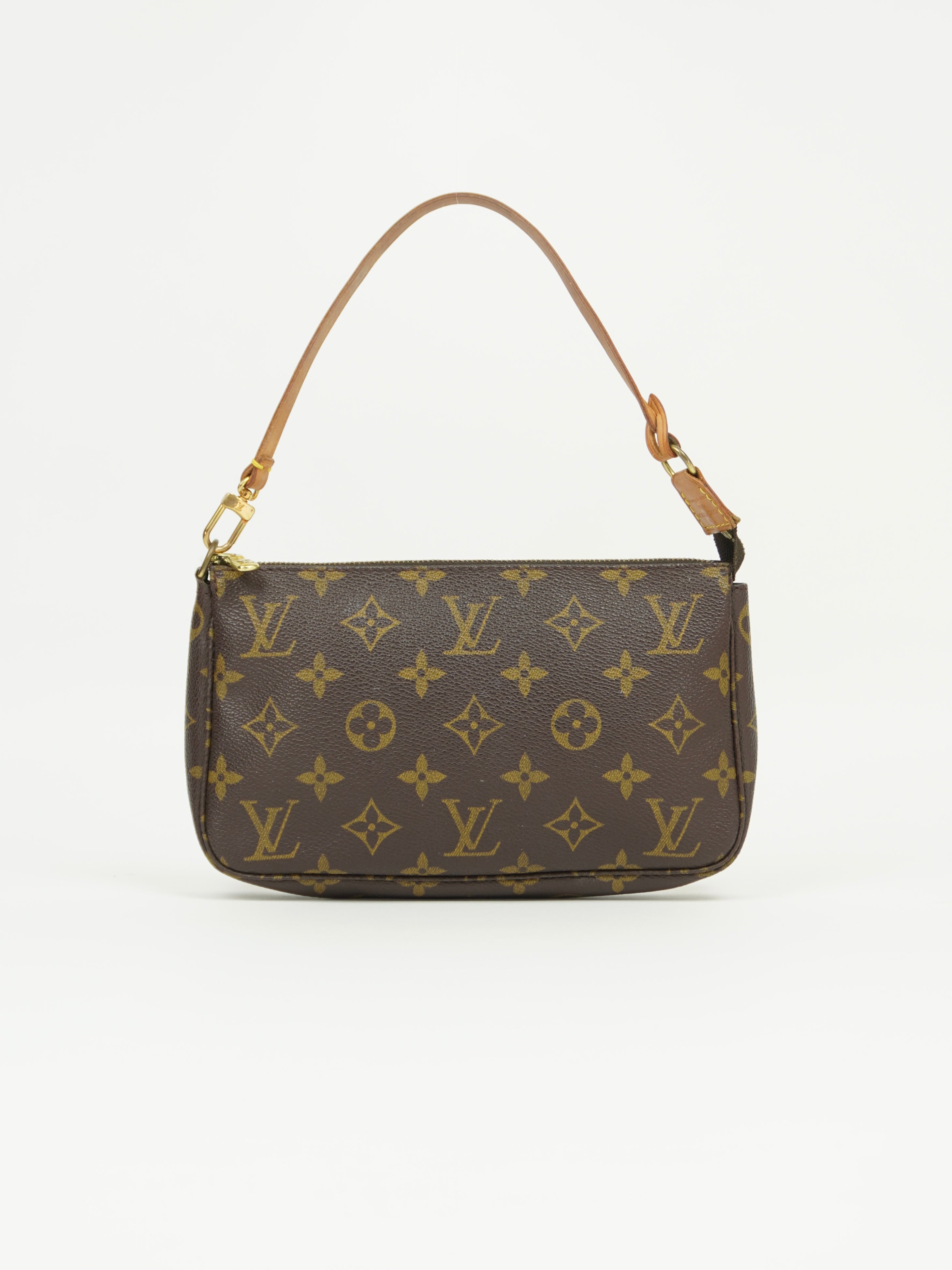 LOUIS VUITTON POCHETTE BAG