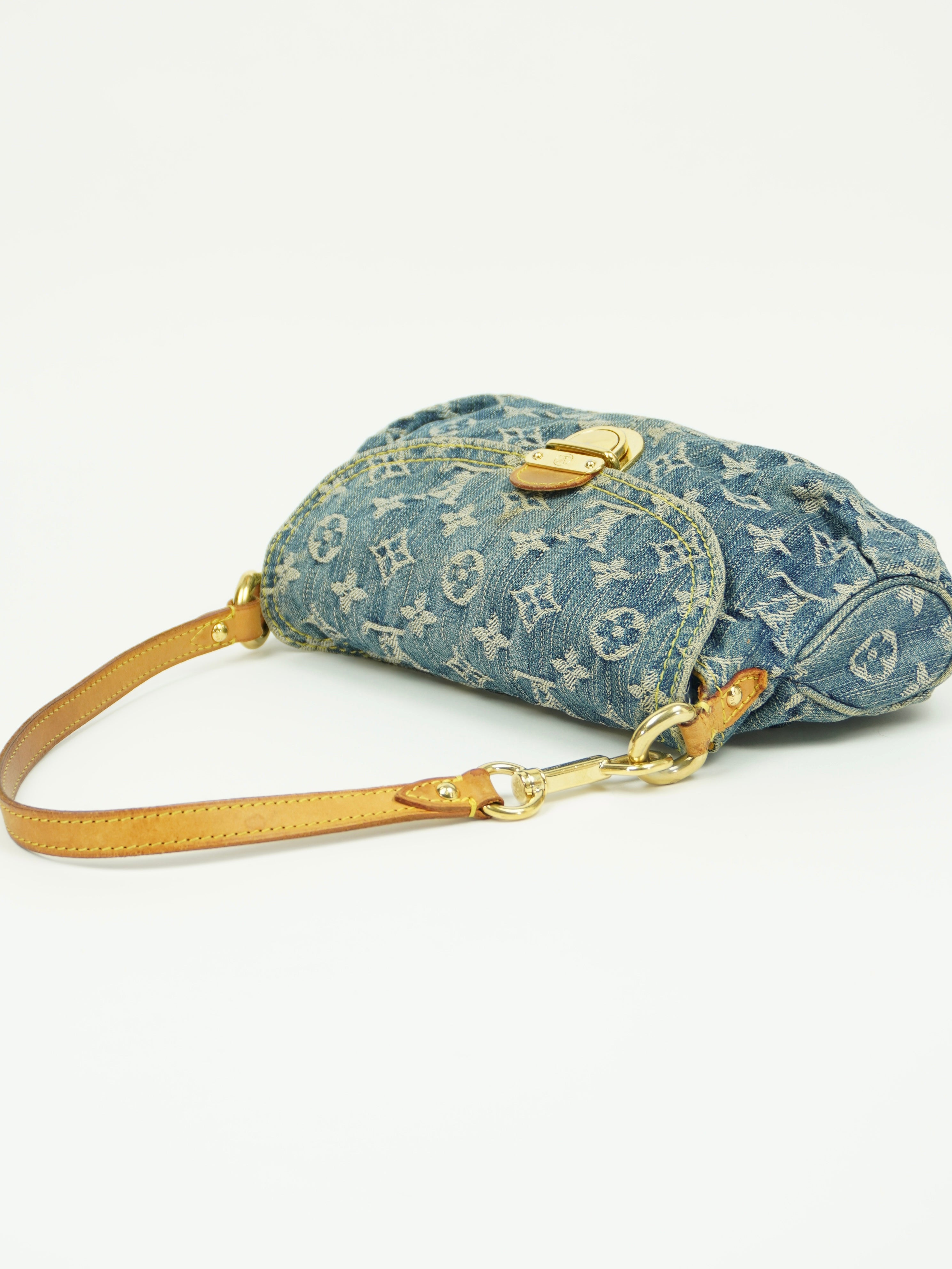 LOUIS VUITTON DENIM PLEATY BAG