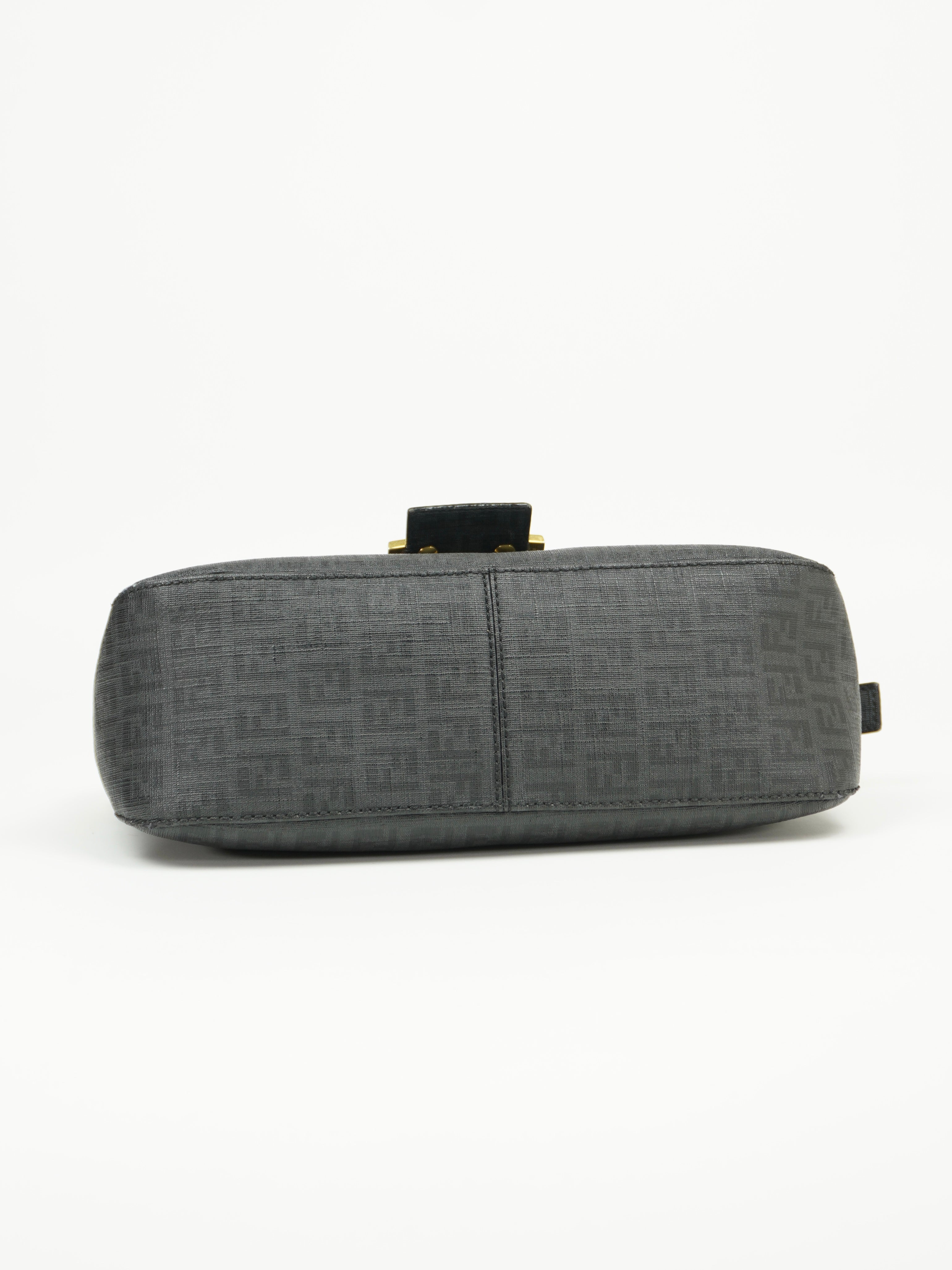 FENDI MONOGRAM CHAIN BAGUETTE