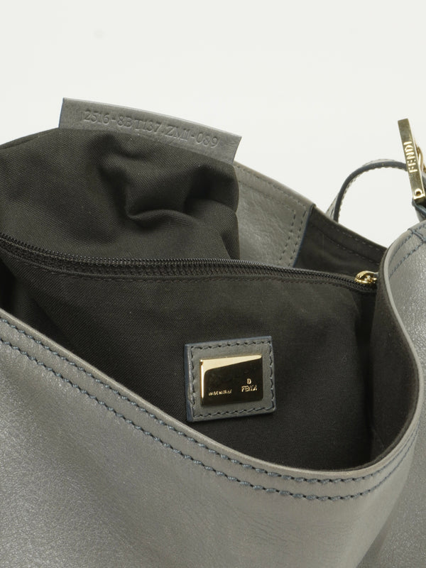 FENDI XL MAMA BAGUETTE BAG