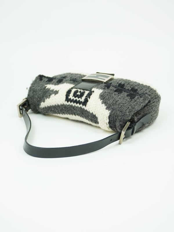 FENDI CASHMERE KNITTED BAGUETTE