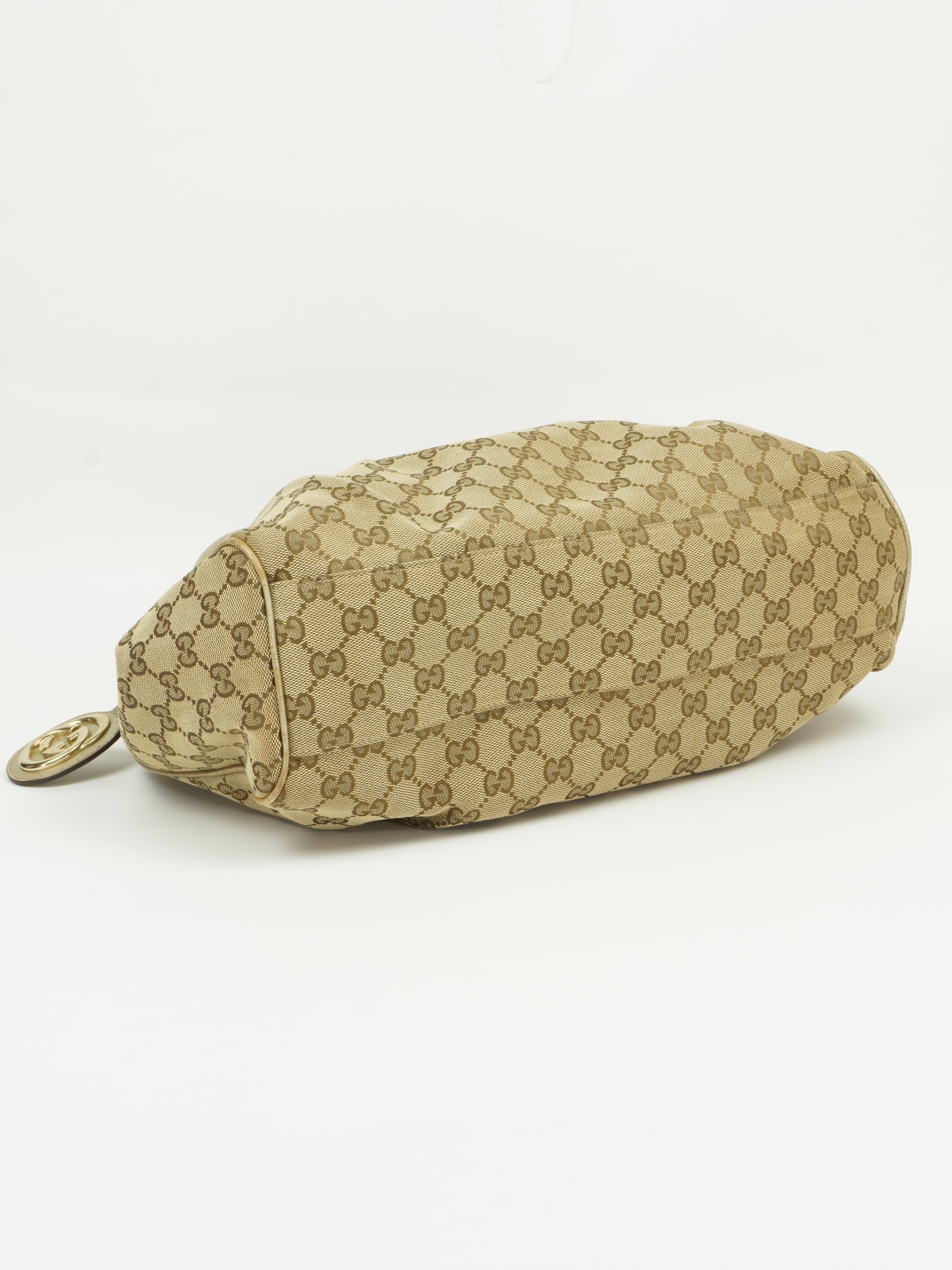 GUCCI MONOGRAM SUKEY BAG