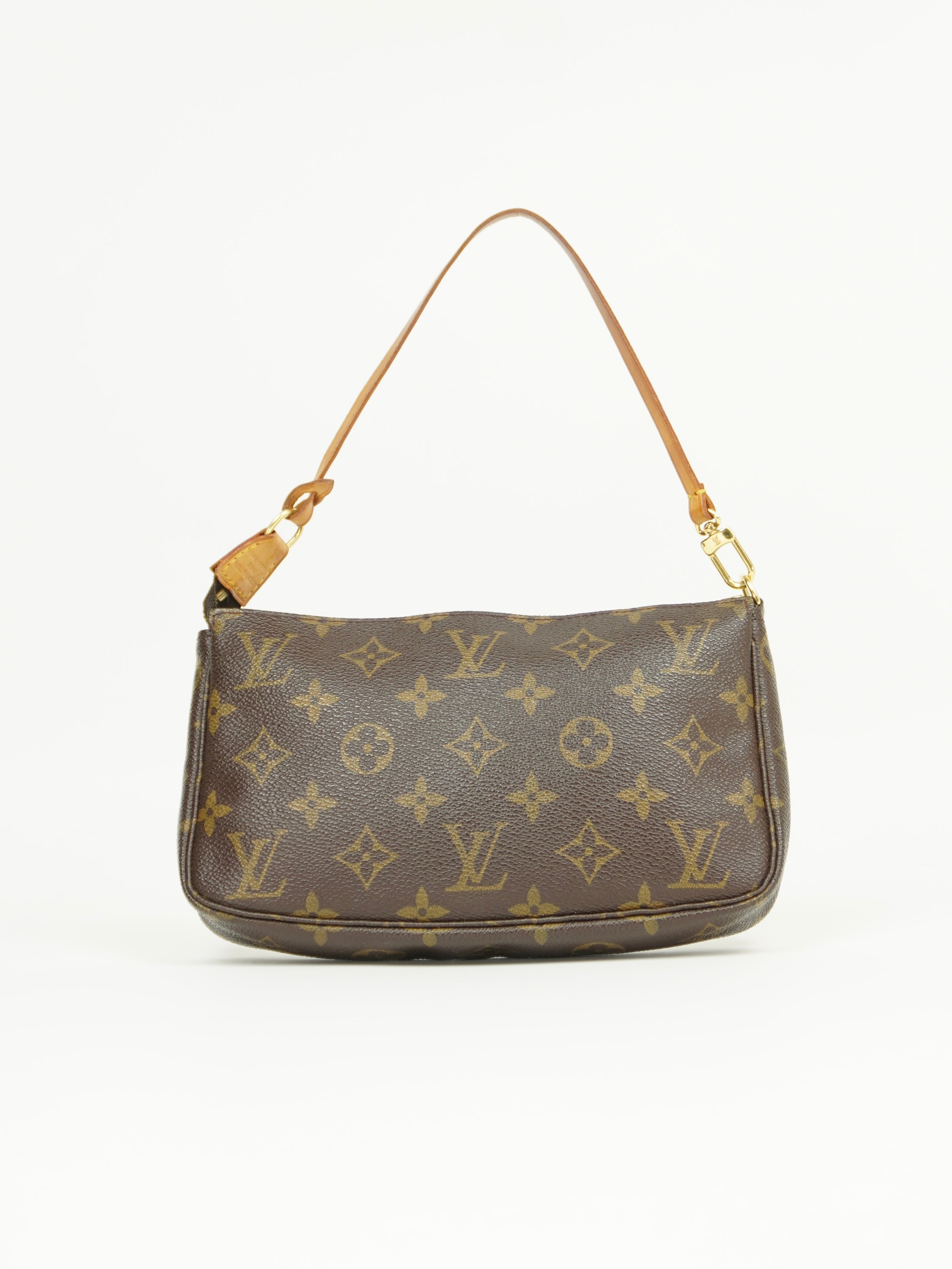 LOUIS VUITTON POCHETTE BAG