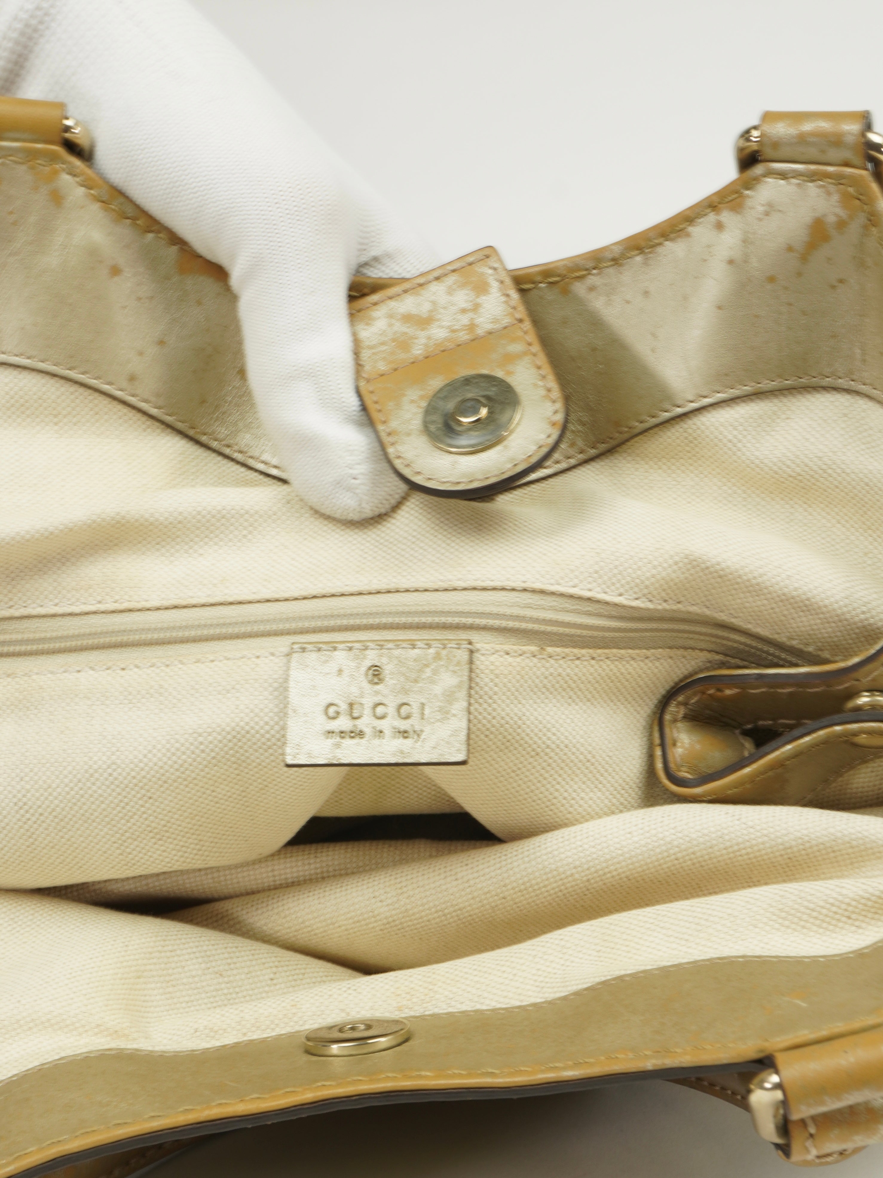 GUCCI MONOGRAM SUKEY BAG