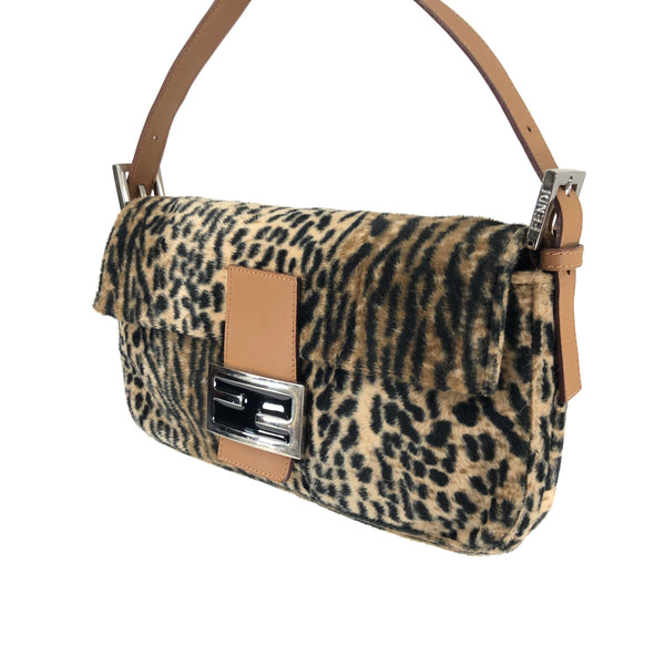 FENDI FLUFFY LEOPARD BAGUETTE BAG