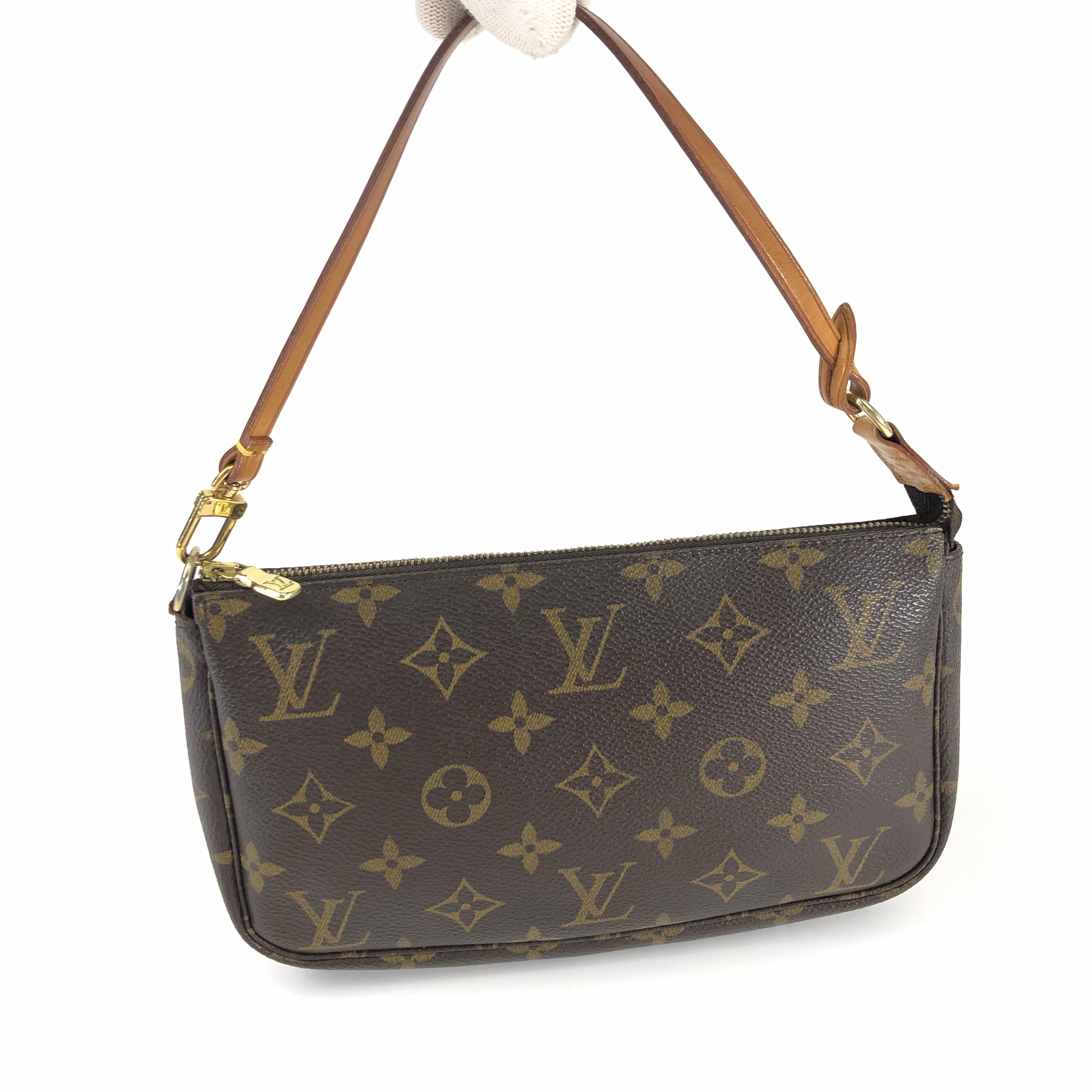 LOUIS VUITTON POCHETTE BAG