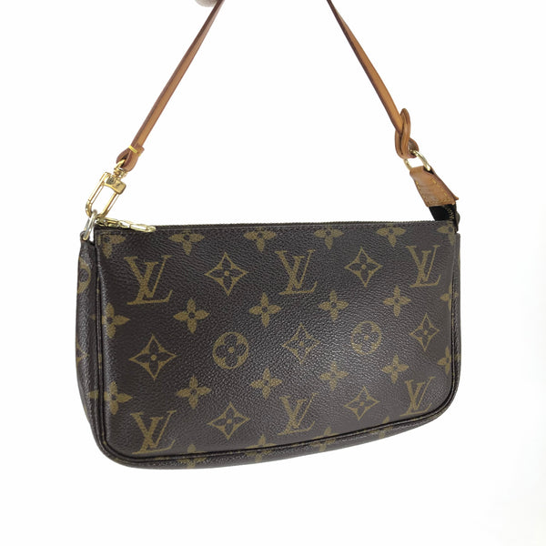 LOUIS VUITTON POCHETTE BAG