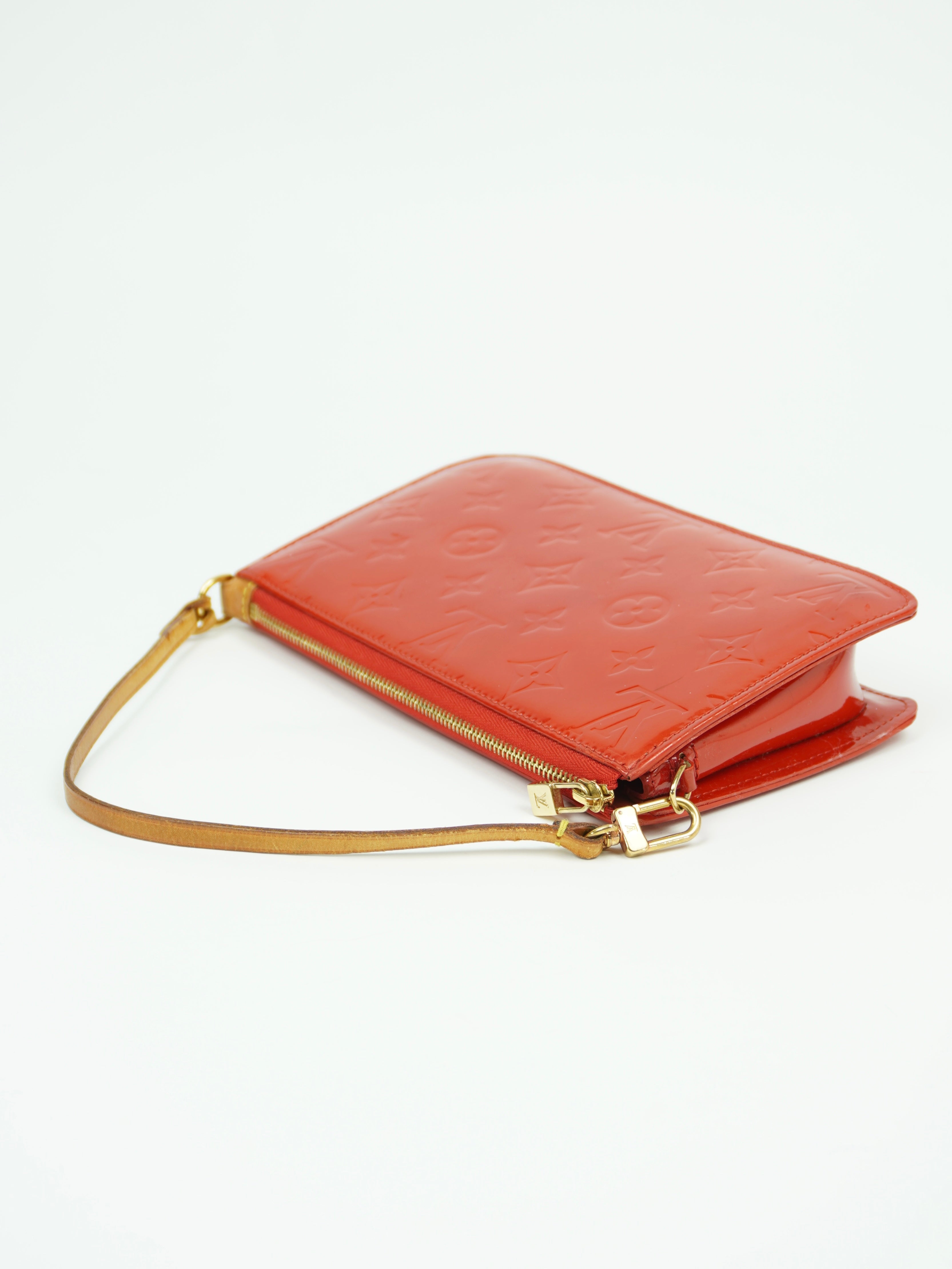 LOUIS VUITTON VERNIS POCHETTE