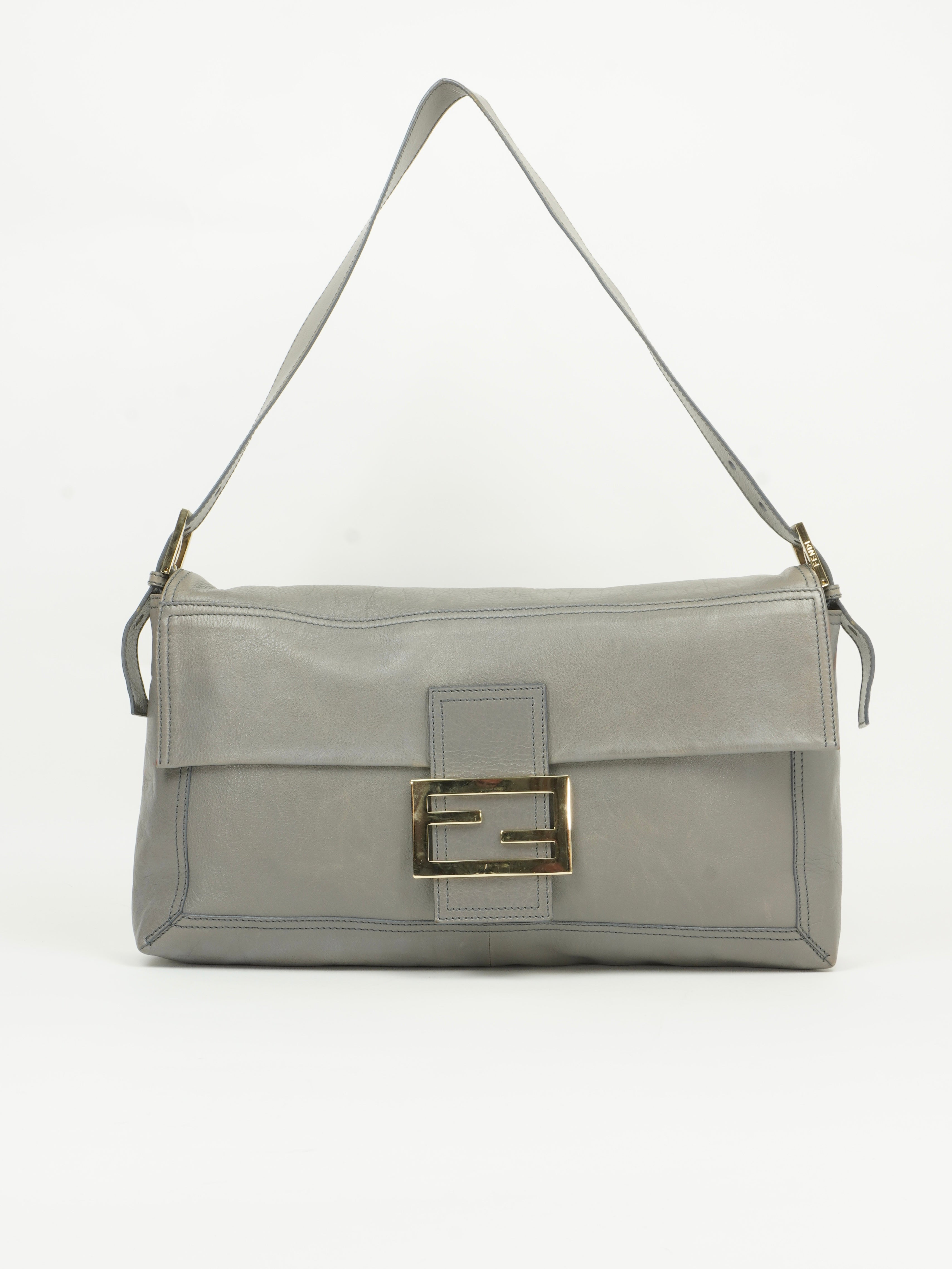 FENDI XL MAMA BAGUETTE BAG