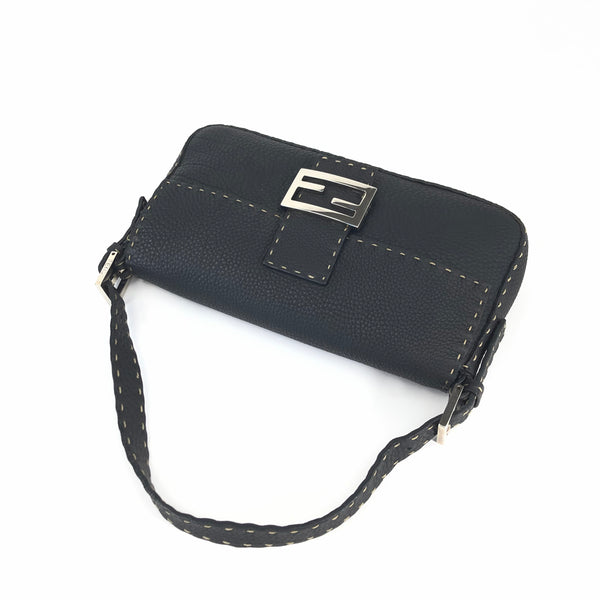 FENDI SELLERIA LEATHER BAGUETTE BAG