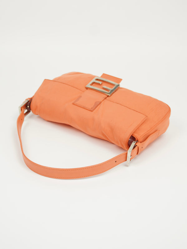 FENDI ORANGE BAGUETTE