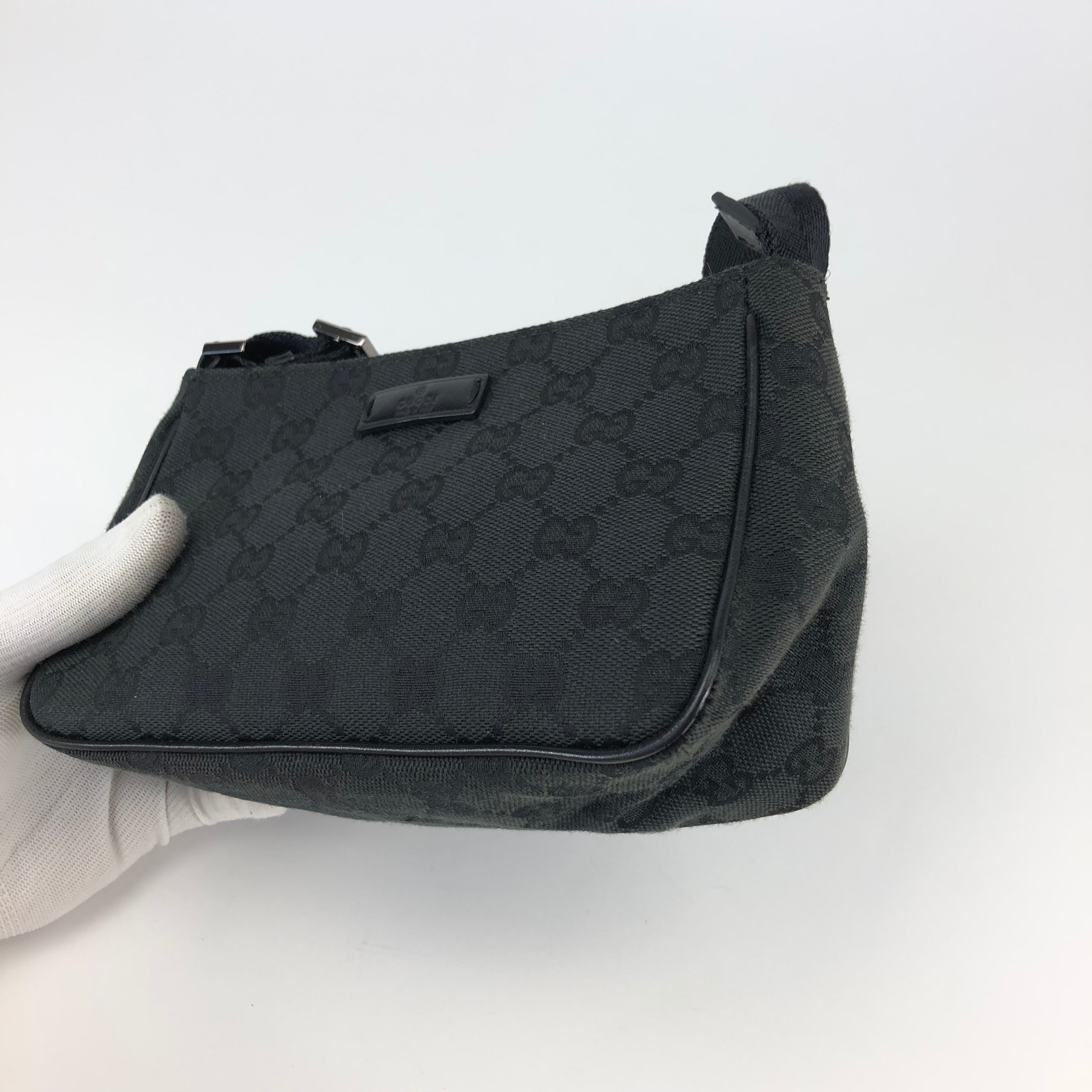 GUCCI MONOGRAM SHOULDER BAG