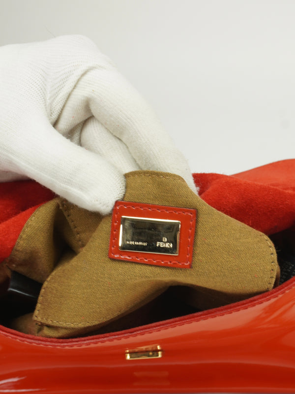 FENDI VINYL BAGUETTE BAG