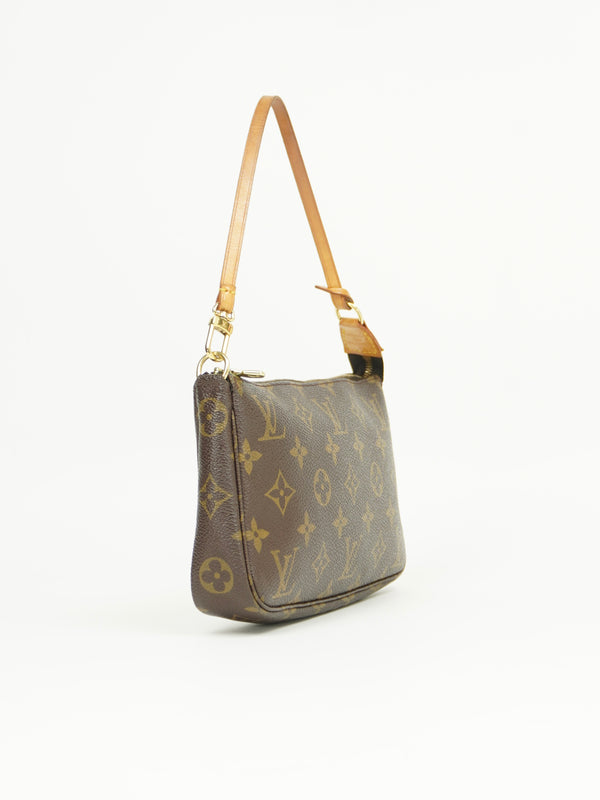LOUIS VUITTON POCHETTE BAG